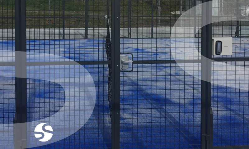 Terrains de padel autonomes — gérez les accès