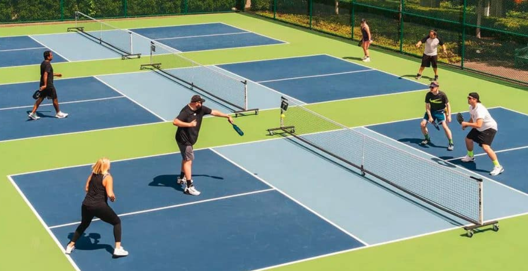 Ouvrir un club de pickleball : le guide 